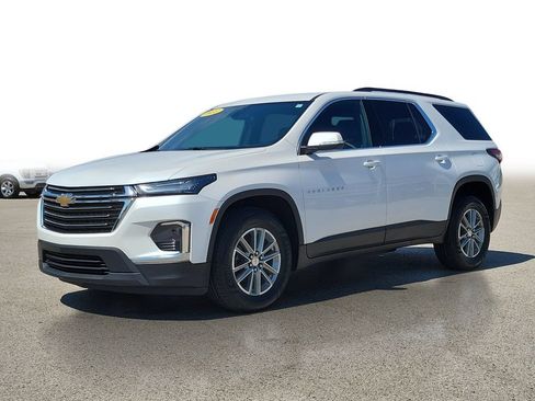 Used 2023 Chevrolet Traverse LT w/ LPO, Floor Liner Package FWD image 2
