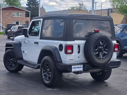 Used 2022 Jeep Wrangler Sport AWD/4WD image 12