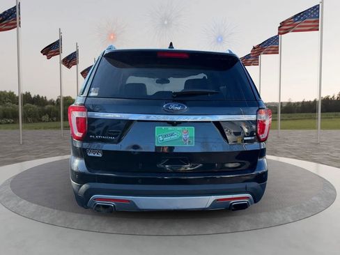 Used 2017 Ford Explorer Platinum image 6