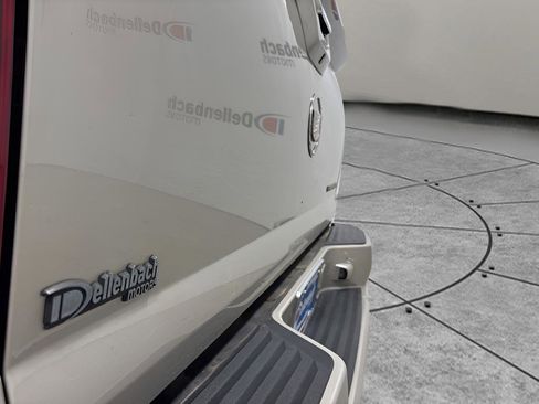 Used 2009 Cadillac Escalade EXT Base image 19
