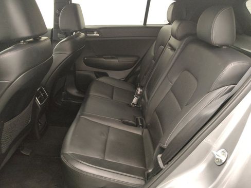 Used 2020 Kia Sportage S FWD image 18