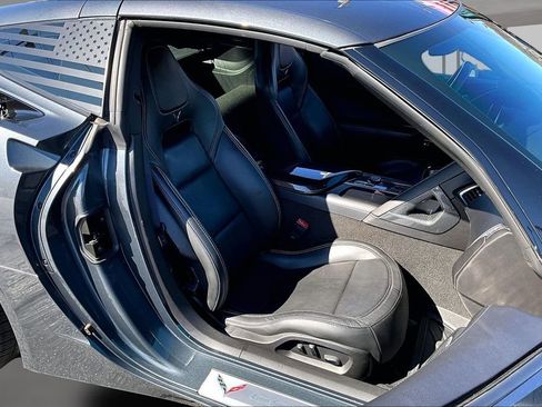 Used 2014 Chevrolet Corvette Z51 w/ 2LT Preferred Equipment Group image 6