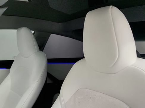 Used 2025 Tesla Model 3 RWD image 46