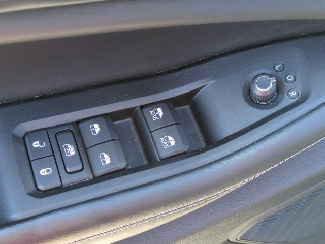Used 2023 Jeep Grand Cherokee Altitude AWD/4WD image 15