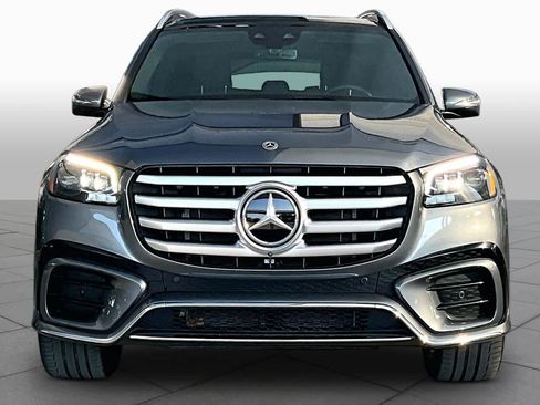 Used 2024 Mercedes-Benz GLS 450 4MATIC image 4