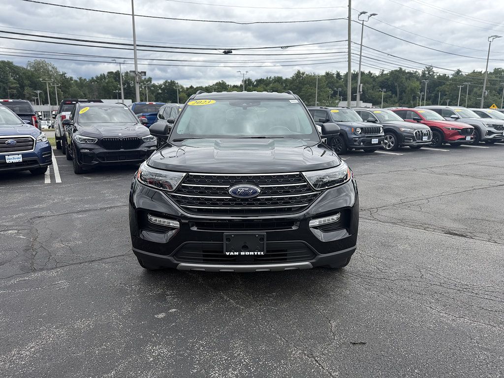 Certified 2023 Ford Explorer XLT w/ Equipment Group 202A AWD/4WD image 11