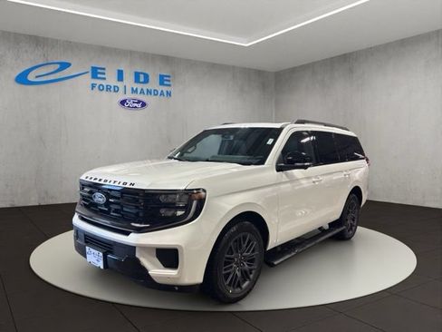 New 2027 Ford Expedition Platinum w/ Stealth Appearance Package AWD/4WD image 4