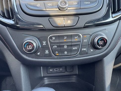 Used 2022 Chevrolet Equinox RS w/ RS Leather Package image 23