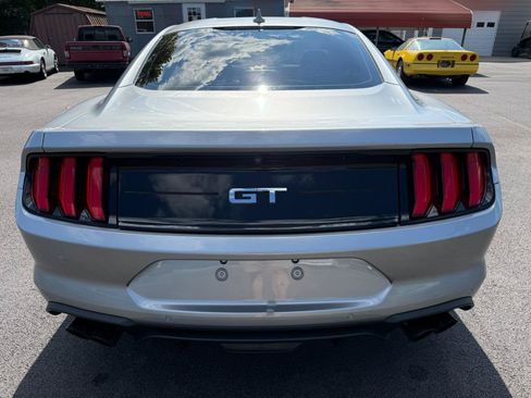 Used 2020 Ford Mustang GT RWD image 7