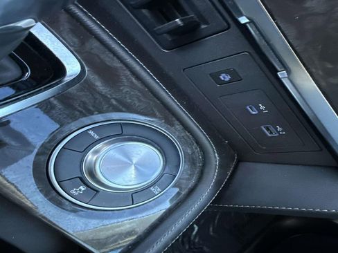 Used 2022 Nissan Armada Platinum w/ Captain's Chairs Package image 26