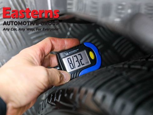 Used 2024 Toyota Camry SE image 27