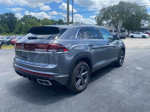 Used 2024 Volkswagen Atlas Cross Sport SEL R-Line AWD/4WD image 6