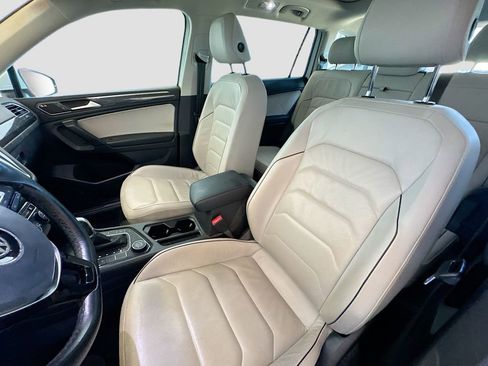 Used 2019 Volkswagen Tiguan SEL Premium w/ 3rd Row Seat Package image 22