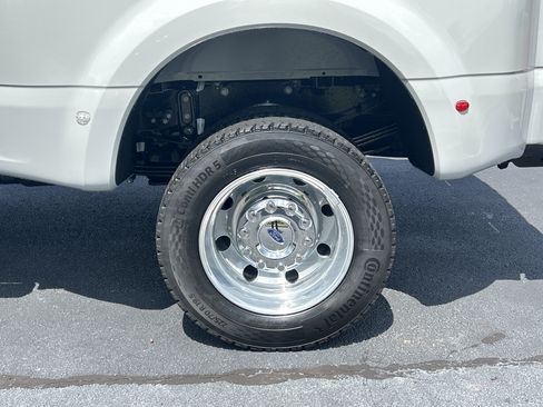 Used 2026 Ford F450 Platinum w/ Platinum Plus Package AWD/4WD image 35