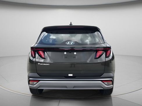 Certified 2026 Hyundai Tucson SE FWD image 6