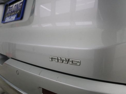 Used 2017 GMC Acadia Denali image 14