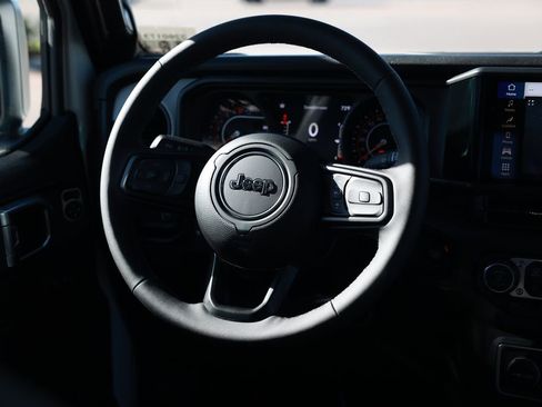 New 2026 Jeep Gladiator Sport image 22