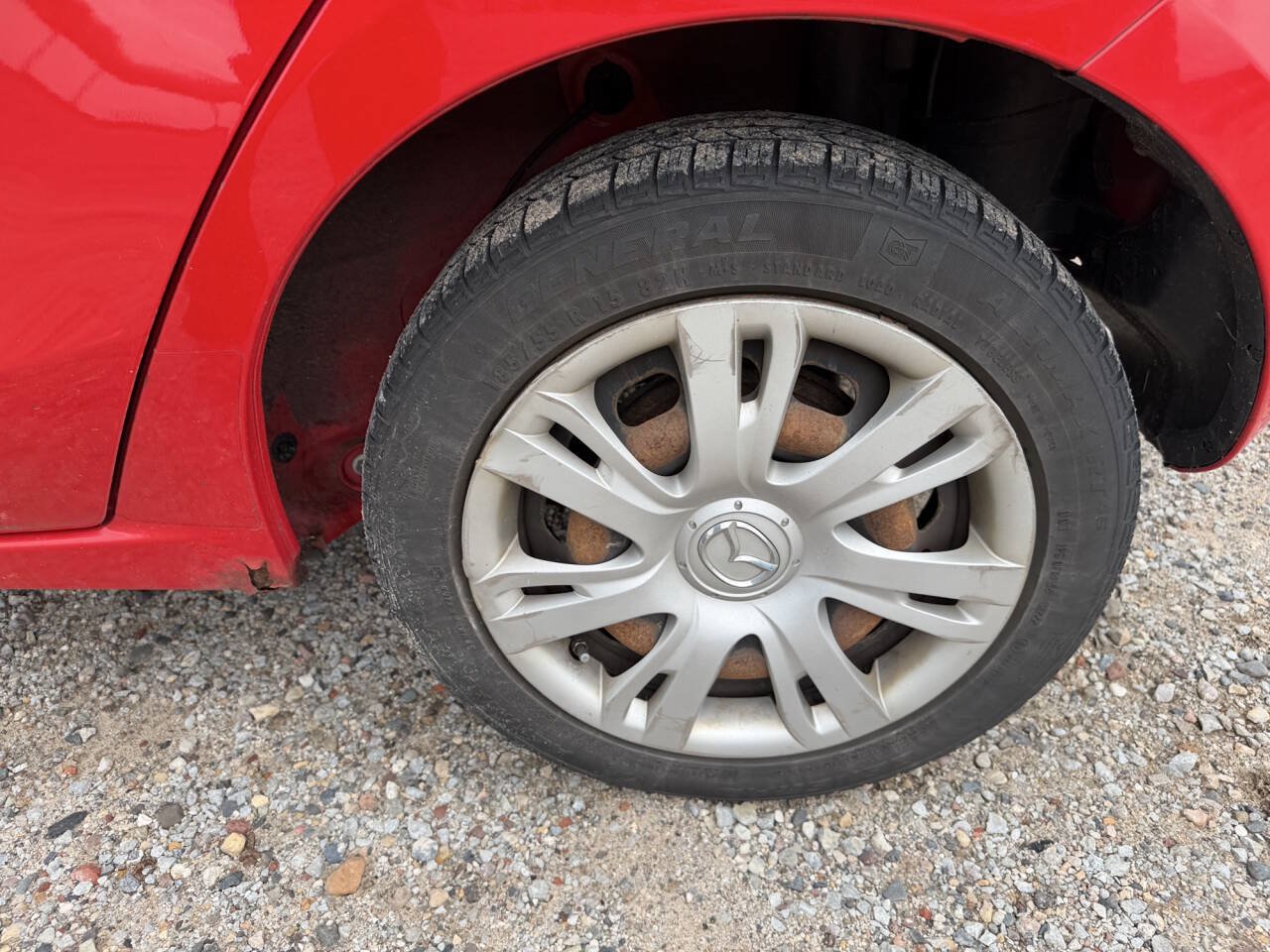 Used 2013 MAZDA MAZDA2 Sport FWD image 10