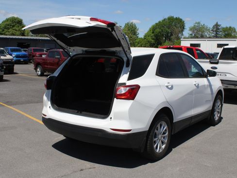 Used 2021 Chevrolet Equinox LS w/ LS Convenience Package AWD/4WD image 7