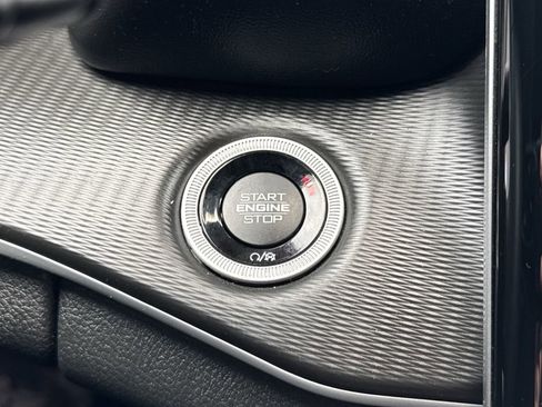 Used 2023 Jeep Grand Cherokee Altitude RWD image 17
