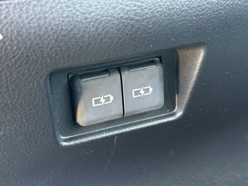 Used 2025 Lexus GX 550 w/ Accessory Package (2T) AWD/4WD image 25