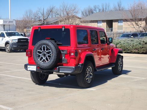 New 2026 Jeep Wrangler Unlimited Sahara AWD/4WD image 4