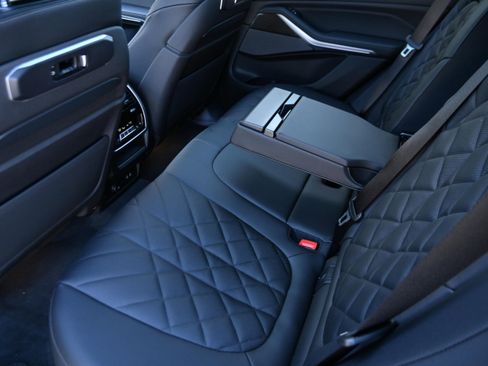 New 2026 BMW X5 M60i image 10