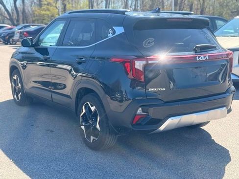 Certified 2024 Kia Seltos EX image 4