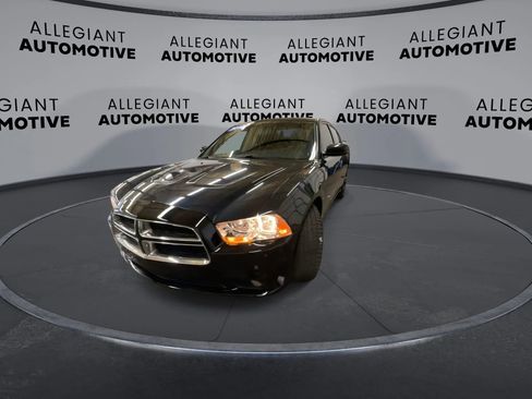 Used 2014 Dodge Charger SXT image 5