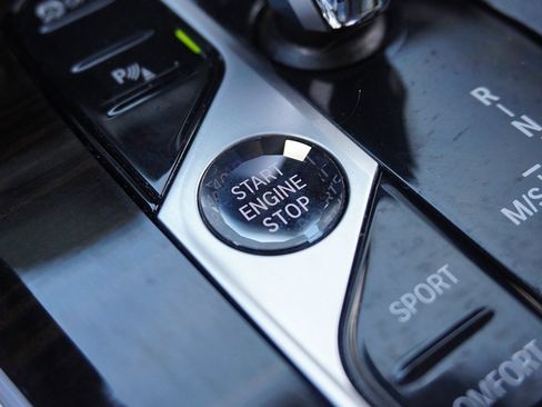 Used 2023 BMW X5 xDrive40i w/ Executive Package image 69