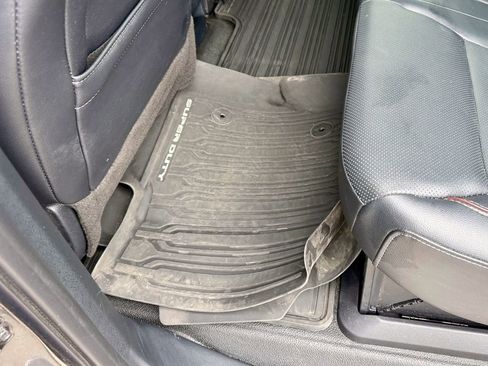 Certified 2023 Ford F350 Lariat w/ Chrome Package image 14