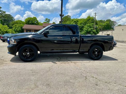 Used 2014 RAM 1500 Express w/ Black Ram 1500 Express Group RWD image 3