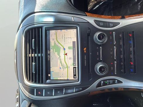 Used 2017 Lincoln MKX Reserve AWD/4WD image 19