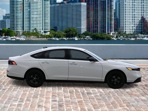 New 2025 Honda Accord SE image 4