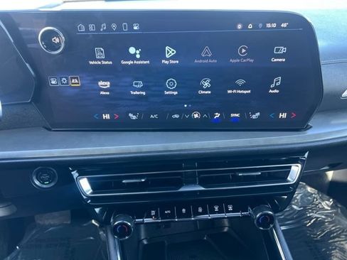 Certified 2025 Chevrolet Traverse LT AWD/4WD image 21