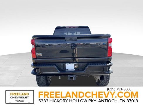 Used 2021 Chevrolet Silverado 2500 LTZ w/ LTZ Plus Package image 4