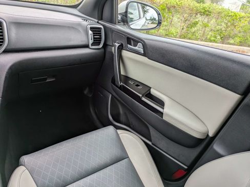 Used 2017 Kia Sportage SX FWD image 21