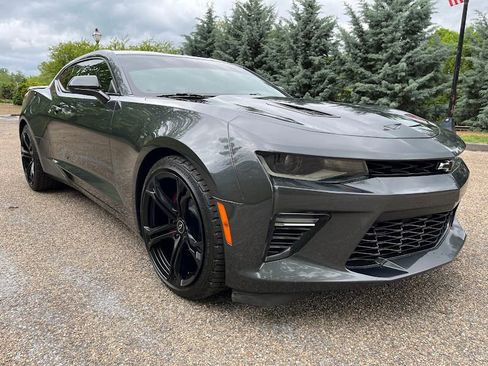 Used 2016 Chevrolet Camaro SS RWD image 31