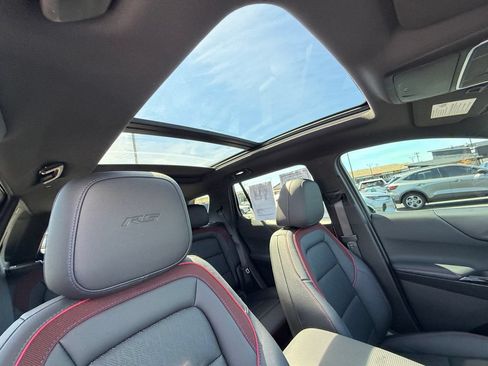 Used 2025 Chevrolet Equinox RS w/ Safety and Technology Package AWD/4WD image 28