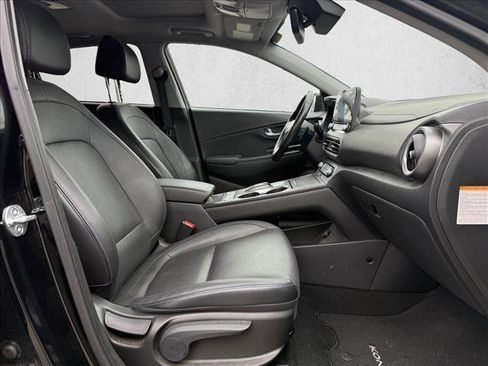 Certified 2023 Hyundai Kona Limited FWD image 20