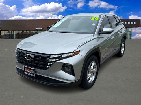 Used 2024 Hyundai Tucson SE FWD image 1