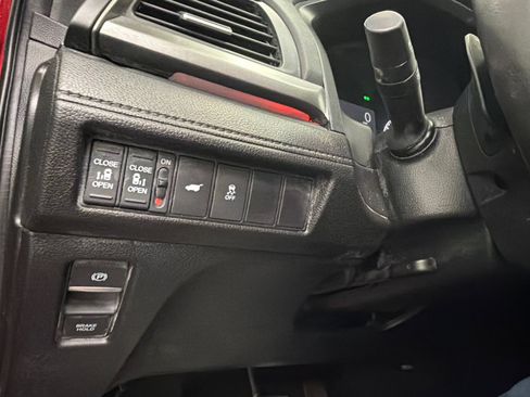 Used 2025 Honda Odyssey Sport-L image 32