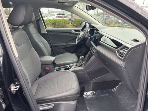 New 2025 Volkswagen Taos SE AWD/4WD image 23