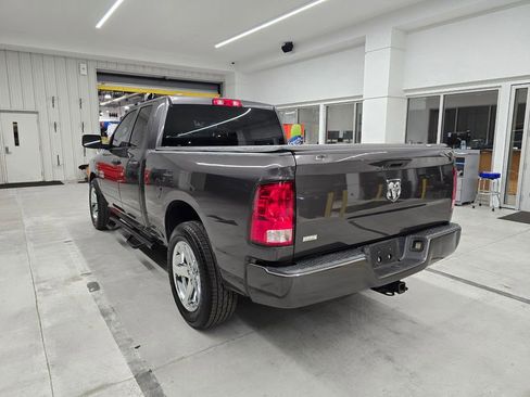 Used 2018 RAM 1500 Express RWD image 4