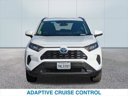 Used 2020 Toyota RAV4 LE image 3