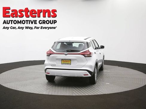 Used 2022 Nissan Kicks S FWD image 37
