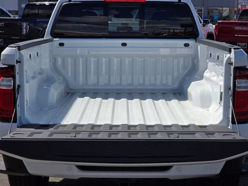 Used 2026 GMC Canyon Elevation w/ Convenience Package AWD/4WD image 14