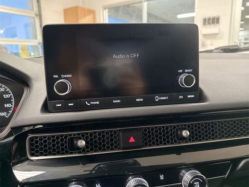 Certified 2025 Honda Civic Sport image 30