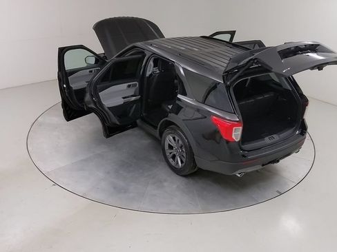 Certified 2024 Ford Explorer XLT w/ Equipment Group 202A AWD/4WD image 53