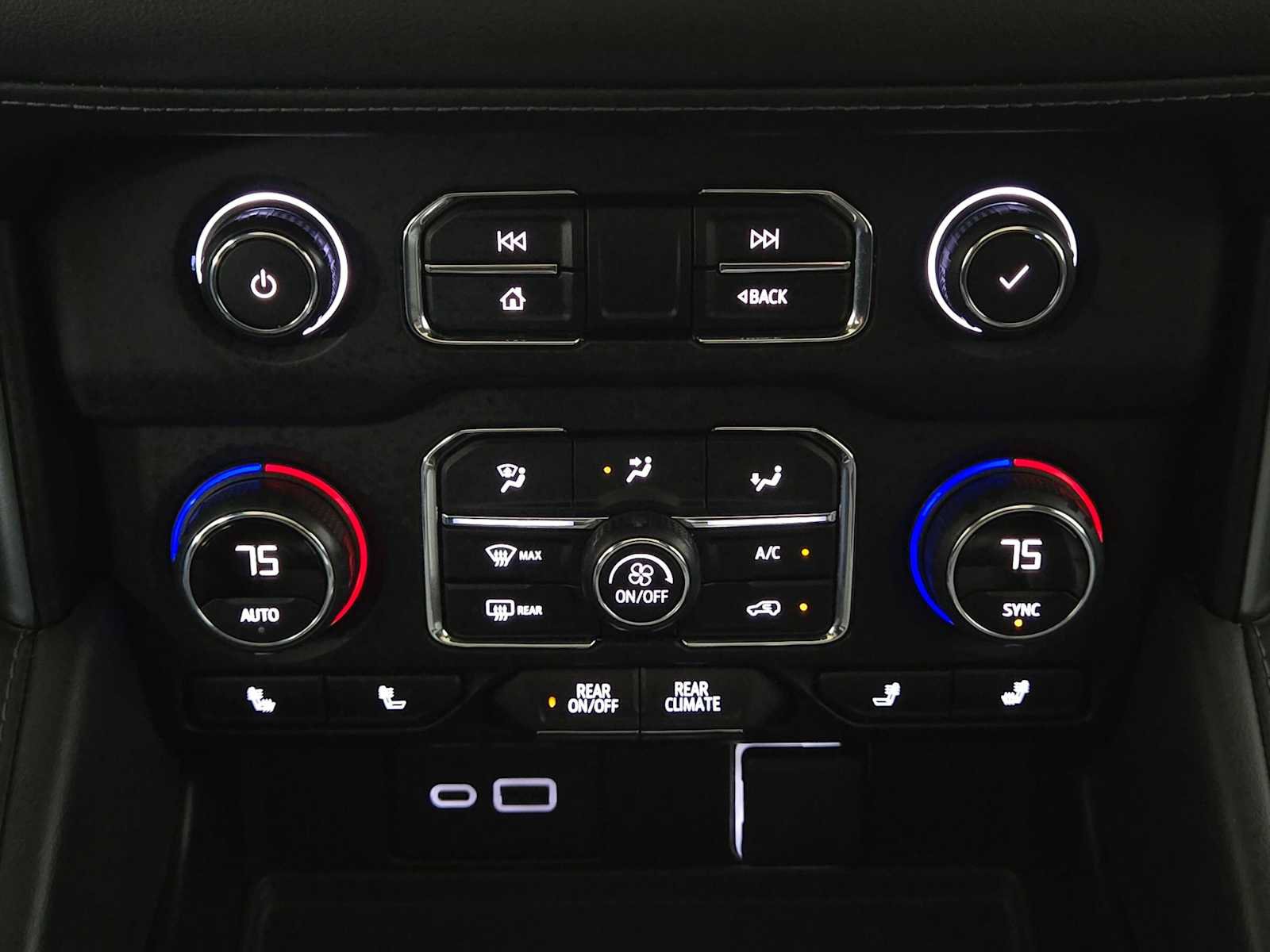 Used 2021 Chevrolet Tahoe LT AWD/4WD image 31